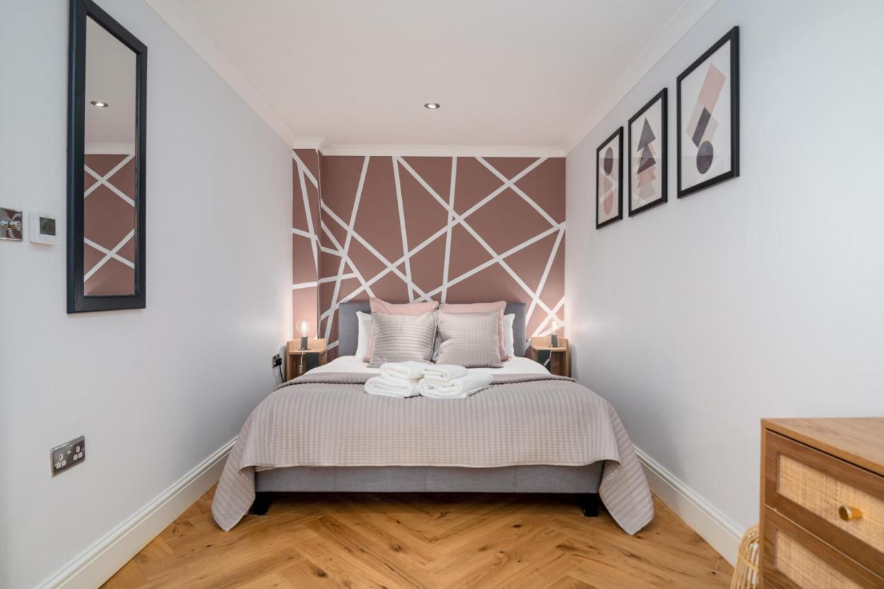 Guestready - Unique Home Near Wimbledon With Gorgeous Deck And Parking Londres Exterior foto